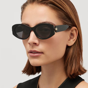 2025 European American High-End Ins Sunglasses for Women Gold <b>Frame</b> UV400 Lenses <b>Square</b> Asymmetrical Design Personalized Fashion - Product Image 3