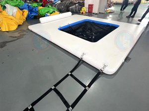 Tùy chỉnh Inflatable du thuyền trượt với ghế sang trọng thuyền PVC bền khổng lồ Nước Đại dương trượt thương mại Inflatable biển giải trí - Product Image 5