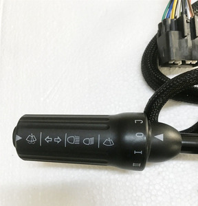 Poignée multifonction compatible Liugong pour modèles 862H, 856H, 855H, 870H, 860H, 850H - Référence 34B1320 - Product Image 2