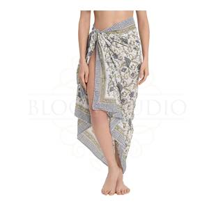 Pareo de algodón con estampado a mano en verde oliva antiguo y gris bronce para mujer, ligero, ideal para bikini, playa y resort en verano. - Product Image 5