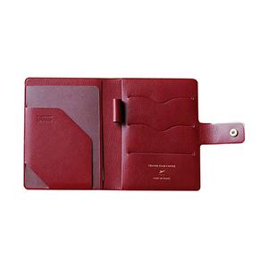 Funda Minimalista para Pasaporte de Cuero, Cartera de Viaje Ligera, Porta Pasaportes Resistente para Viajes en Avión y Aventuras al Aire Libre - Product Image 2