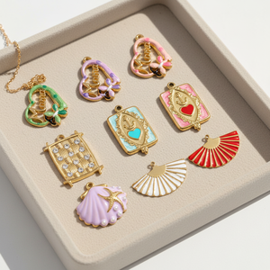 HB667 Breloques Maman Vintage Françaises en Acier Inoxydable, Pendentifs Cœur et Coquillage pour la Fabrication de Bijoux DIY, Vente en Gros - Product Image 1