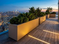 Pot de fleurs carré en métal sur mesure YISHANG pour projets de construction d'aménagement paysager commercial