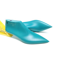 Arbre à chaussures à bouche peu profonde pour femmes avec talon fin de 4cm en plastique pour chaussures à talons hauts W393