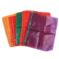 Bolsa de malla de PP para envasar verduras, cebollas, patatas y frutas, bolsa de malla Raschel con cordón.
