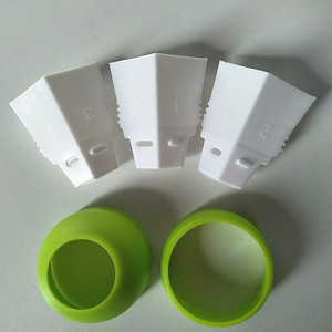 Three Color Three Hole Piping Tip Converter For Butter Piping Cake Decorating Reusable Plastic Triangle Shape - Product Image 1