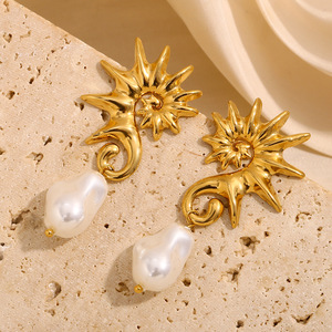 Orecchini pendenti in acciaio inossidabile placcato oro 18K personalità Design cavalluccio marino orecchini pendenti di perle barocche da donna - Product Image 3