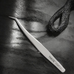 Pinzas para Pestañas Inclinadas Rosadas de Acero Inoxidable al por Mayor, Marca Privada Vetus - Product Image 3