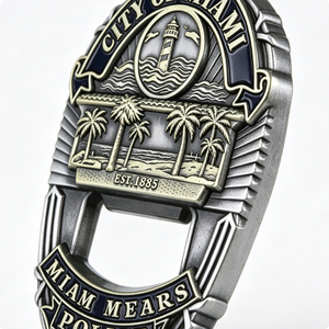 เหรียญเปิดขวดโลหะผสมสังกะสีเคลือบอ่อนลายประภาคารและต้นปาล์ม รูปทรงตามสั่ง ของที่ระลึกครบรอบ - Product Image 5