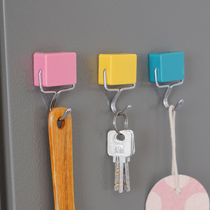 Crochets magnétiques carrés bleus, jaunes, roses pour réfrigérateur, cuisine, organisateur suspendu - Product Image 1