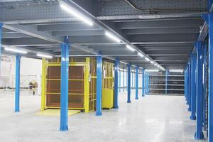 Maxrac Heavy Duty Rack Được Hỗ Trợ Nền Tảng Thép Lửng Cho Nhà Kho Với ISO/CE - Product Image 3