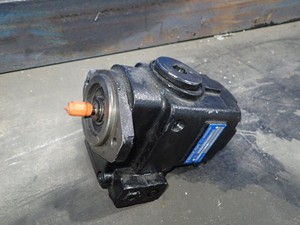 ปั๊มไฮดรอลิกแบบลูกสูบแกนหมุนปรับปริมาตรได้ รุ่น Oilgear PVWW ซีรีส์ PVWW06 PVWW10 PVWW15 PVWW20 PVWW34 PVWW45 PVWW60 - Product Image 3