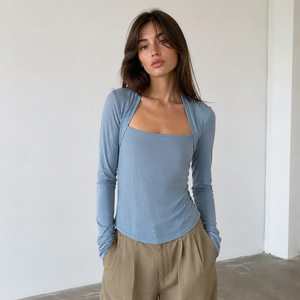 T-shirt chic et élégant à col carré, épaules tombantes, manches longues, coupe ajustée, deux-en-un, pour femme - Product Image 1