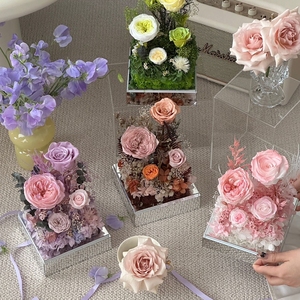 Coffret cadeau Saint Valentin Design romantique Réel naturel immortel pour toujours éternel Séché préservant des <span class=keywords><strong>fleurs</strong></span> fraîches dans une boîte en acrylique - Product Image 2