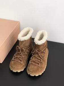 Bottes de neige luxueuses pour femmes en cuir marron, imperméables et antidérapantes, adaptées à l'hiver et augmentant la taille. - Product Image 5