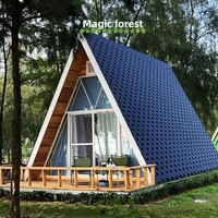 Maison préfabriquée triangulaire en bois stabilisé, portable pour l'extérieur, pour gîtes, fermes et parcs, avec salon et cuisine, populaire
