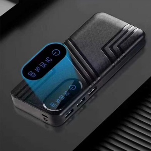 พาวเวอร์แบงค์ 10000 มิลลิแอมป์แบบพกพา ความจุสูง พร้อมหน้าจอดิจิตอล ไฟ LED และโลโก้ที่กำหนดเองได้ - Product Image 2