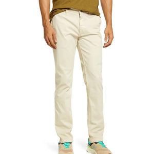 Pantalones chinos vintage para hombre con un tacto suave para un estilo casual de inspiración retro y comodidad relajada para el día a día. - Product Image 1