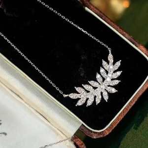 Elegante collana con ciondolo a forma di piuma per donna, catena con zirconi marquise, gioielli alla moda - Product Image 2