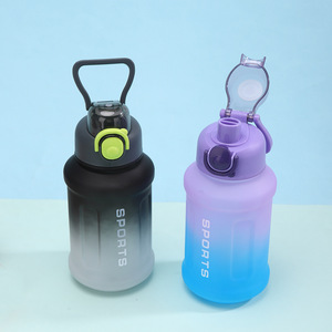 Botella de Agua de Plástico con Tapa y Asa, Color Degradado, Gran Capacidad, Portátil, para Deportes, Senderismo, Ciclismo y Viajes Diarios - Product Image 5