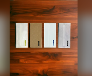 Kit de Afeitado Químico de Lujo de Alta Resistencia con Superficie de Lámina y Bolsas de Papel Termoselladas, Mango de Cartón Corrugado - Product Image 1