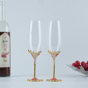Copas de champán de cristal con diseño de flores, color oro rosa, románticas - Product Image 1