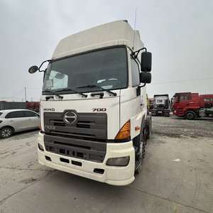 Тягач <span class=keywords><strong>Hino</strong></span> 700 6X4 для тяжелых условий эксплуатации с высокой надежностью - Product Image 1