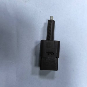 Interruptor de Luz de Freno Nissan 25320-BC60B 12V Para Vehículos Nissan OPT-OS2227 - Product Image 3