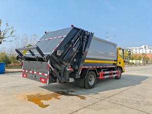Foton : Camion compacteuse à ordures 4x2 de 10 m³ – Le best-seller pour le nettoyage des poubelles municipales - Product Image 3