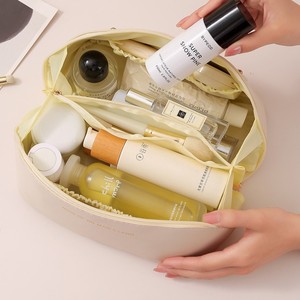 Rose Of No Mans Land <b>Pillow</b> Makeup Bag 2.0-3.0L <b>Large</b> Capacity Toiletry Storage Bag For Travel And Bathroom Use - Product Image 4