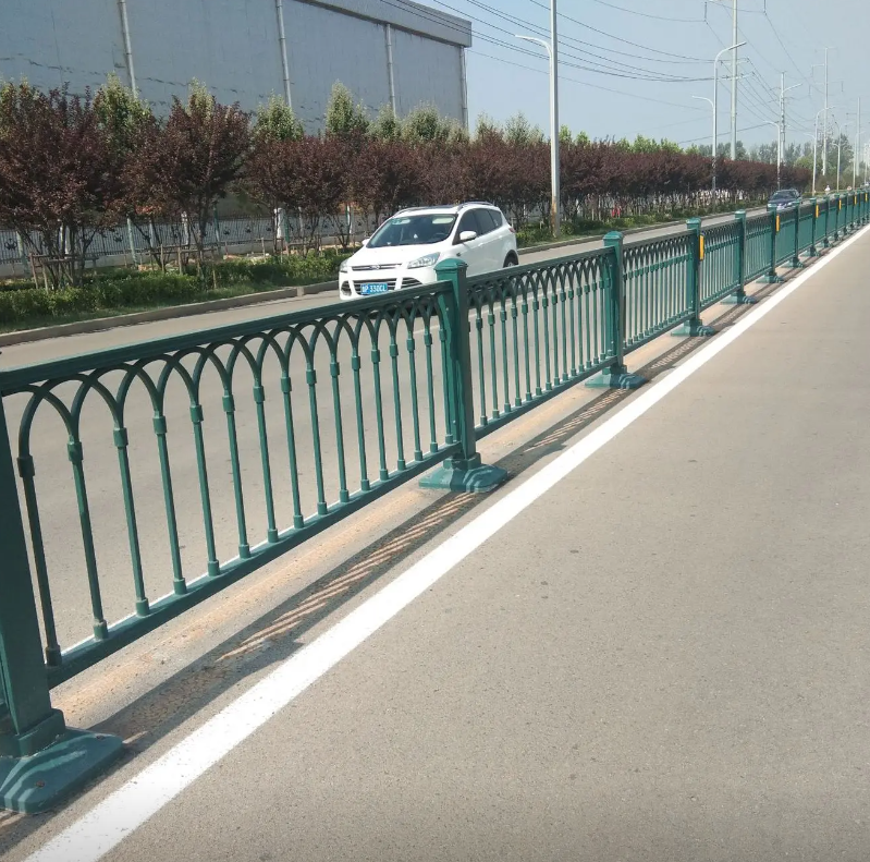 Municipal Urban Road Traffic Isolation Anti