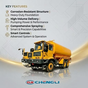 Camion-citerne anti-poussière robuste 6x6 pour <span class=keywords><strong>champ</strong></span> minier, capacité 50 tonnes, avec fonctions d'auto-amorçage et d'auto-vidange - Product Image 1