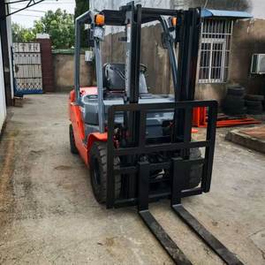 Carrello Elevatore Diesel <span class=keywords><strong>TOYOTA</strong></span> da 2,5 e 3 Tonnellate Usato in Buone Condizioni Prodotto in Giappone - Modello <span class=keywords><strong>FD25</strong></span> - Product Image 2