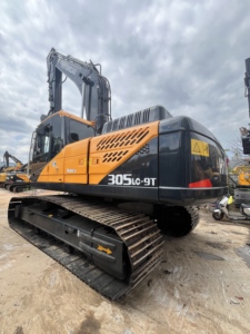 Excavadora Hyundai 305LC-9T Usada, 30.2 Toneladas, Modelo 2020, Capacidad de Cucharón 1.38, Motor Cummins 198KW, Bomba Hidráulica de Segunda Mano - Product Image 6