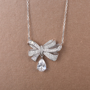 Collar con colgante de gota de agua para mujer, joyería sencilla y moderna, regalo para uso diario - Product Image 1
