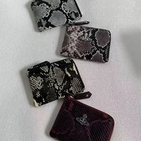 Empress Dowager Punk Style Gaya Eropa dan Amerika Logo Saturnus Pola Python Dompet Pendek dengan Ritsleting Tas Kartu Kepribadian Unik