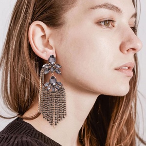 Pendientes de Borla con Flores de Diamantes de Varias Capas, Tendencia Femenina Nueva en Europa y Estados Unidos, Patrón Geométrico Exagerado para Banquetes - Product Image 2