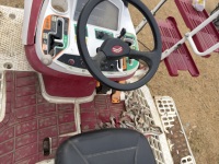 Machine à repiquer le riz à quatre roues motrices Diesel Yanmar, avec une sécurité élevée, adaptée à diverses applications agricoles