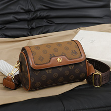 Sac bandoulière imprimé tendance pour femme, motif personnalisé, peut être porté à l'arrière du dos ou en travers des épaules - Product Image 2