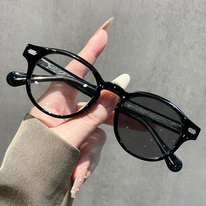 <span class=keywords><strong>Photogray</strong></span> <span class=keywords><strong>anti</strong></span>-<span class=keywords><strong>reflet</strong></span> homme lunettes photocromiques <span class=keywords><strong>anti</strong></span> lumière bleue luxe TR90 cadre rond alliage insert jambe charnière flexible - Product Image 5