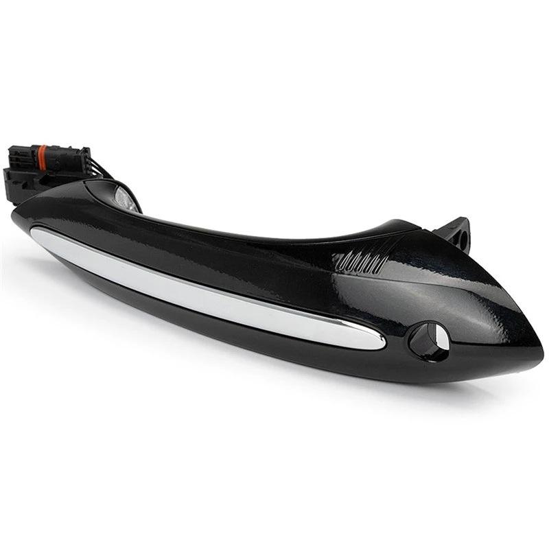 สีดำ, ด้านหน้าซ้าย