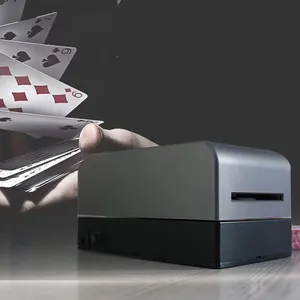 Nieuwe Volautomatische Mini Intelligente Speelkaart Dealer Universele Speelkaart Tool Voor Thuis Casino Draagbare Licentie Machine