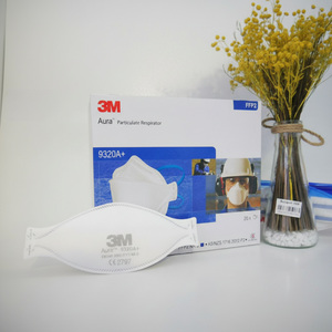 3M 9320 + Masque facial avec tissu non tissé pour la protection respiratoire contre les particules de poussière et les liquides non volatils - Product Image 1