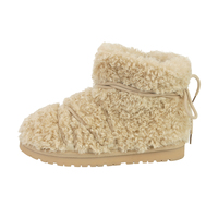 Bottines en fourrure moelleuse pour femmes, dessus en fausse fourrure, détail de lacets à l'arrière, semelle antidérapante en TPR, bottes d'hiver personnalisées OEM
