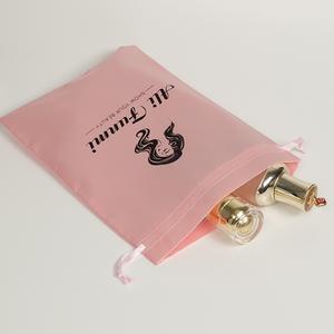 Sac à cheveux en satin doux personnalisé avec cordon de serrage pour le rangement des cheveux, des bijoux, des cosmétiques et des <span class=keywords><strong>sous</strong></span>-vêtements à la maison avec impression de logo, cadeau <span class=keywords><strong>bonnet</strong></span> - Product Image 5