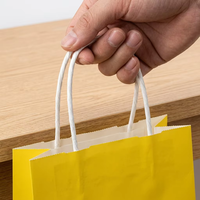 Sacs cadeaux en papier personnalisés, sacs de shopping en papier kraft, sacs en papier kraft à corde ronde, impression personnalisée en différentes tailles, fourniture directe d'usine