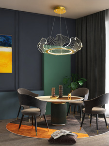 Lustre créatif design en feuille <span class=keywords><strong>de</strong></span> <span class=keywords><strong>lotus</strong></span> doré pour salon et salle à manger avec fleurs suspension LED en acrylique pour villa et hôtel - Product Image 2