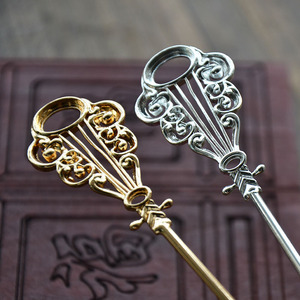 Épingle à cheveux de style dynastie Ming, plaquée cuivre, or et argent, fourche à cheveux de mariage avec motif Pipa, accessoires faits à la main pour bricolage - Product Image 4