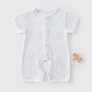 Combinaison pour bébé à manches courtes, fine, unisexe, à entrejambe ouvert, motif floral, barboteuse pour nouveau-né, en fibre de cellulose régénérée tricotée - Product Image 1