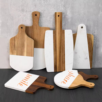 Planche à découper personnalisée en marbre et bois d'acacia, plateau à fromage de Noël, plaque de service simple en roche blanche imprimée